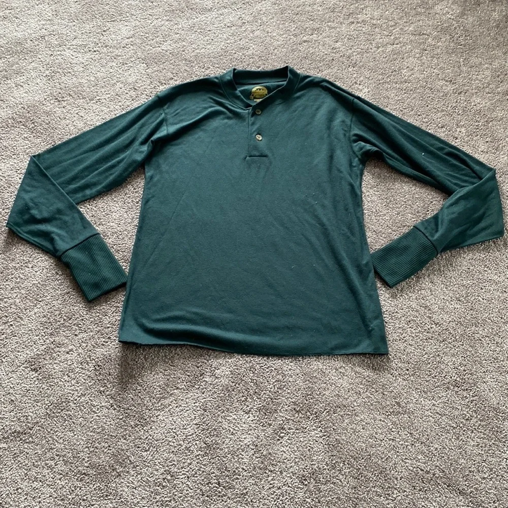 Cabelas Underwear Top SIZE M